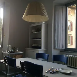 https://la-torre-casa-vacanze.it-lombardy.com